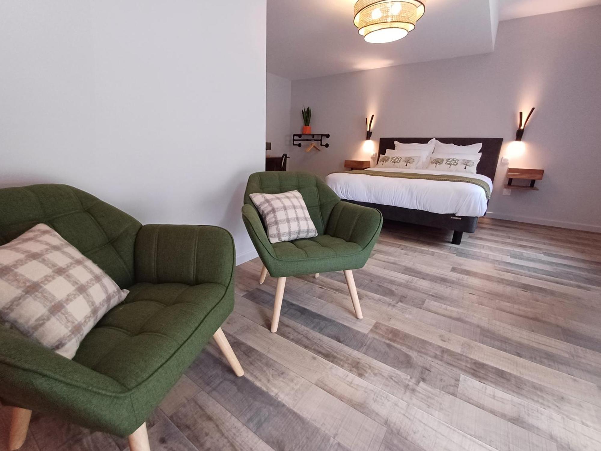 La Reinette Des Pres Hotel Doudeauville Bagian luar foto